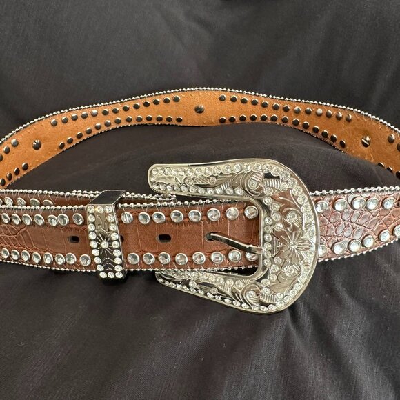 Blazin Roxx Rhinestone Lined Concho Belt size S (28-32) - Picture 5 of 8